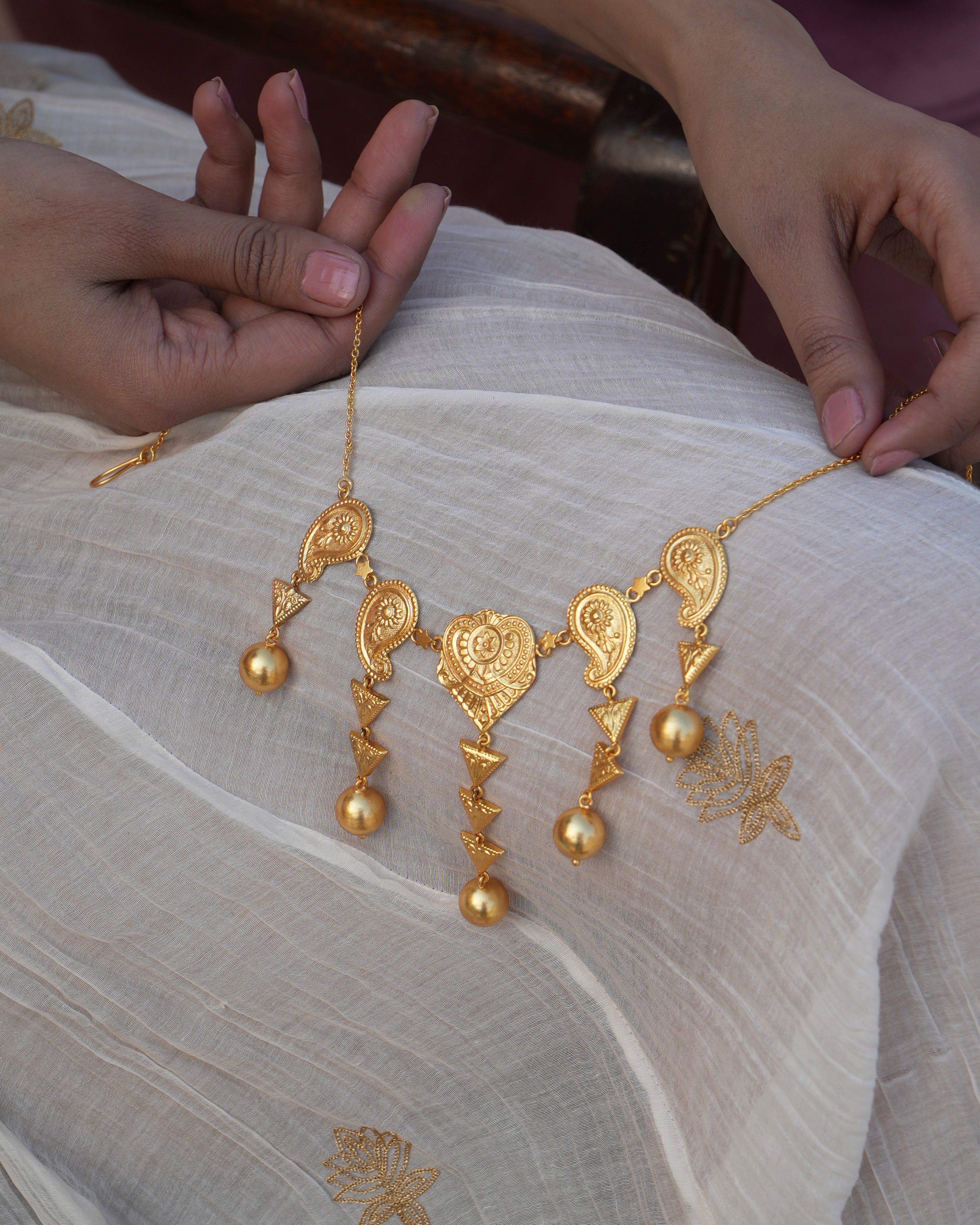 ambiya necklace