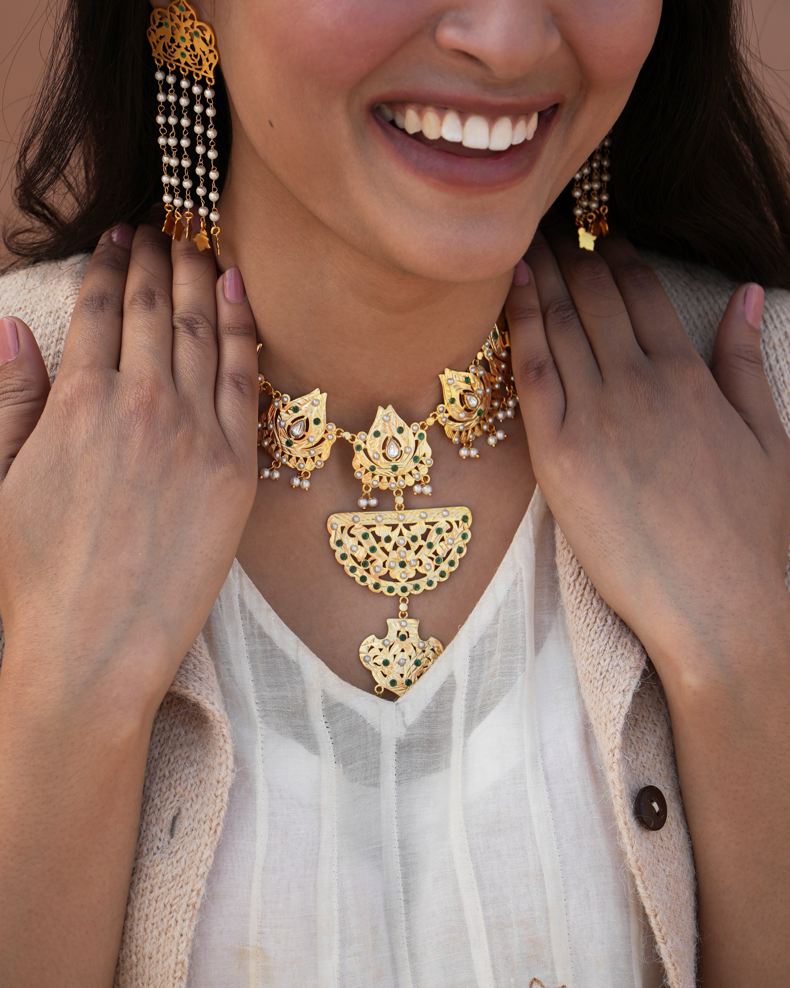 hasti necklace