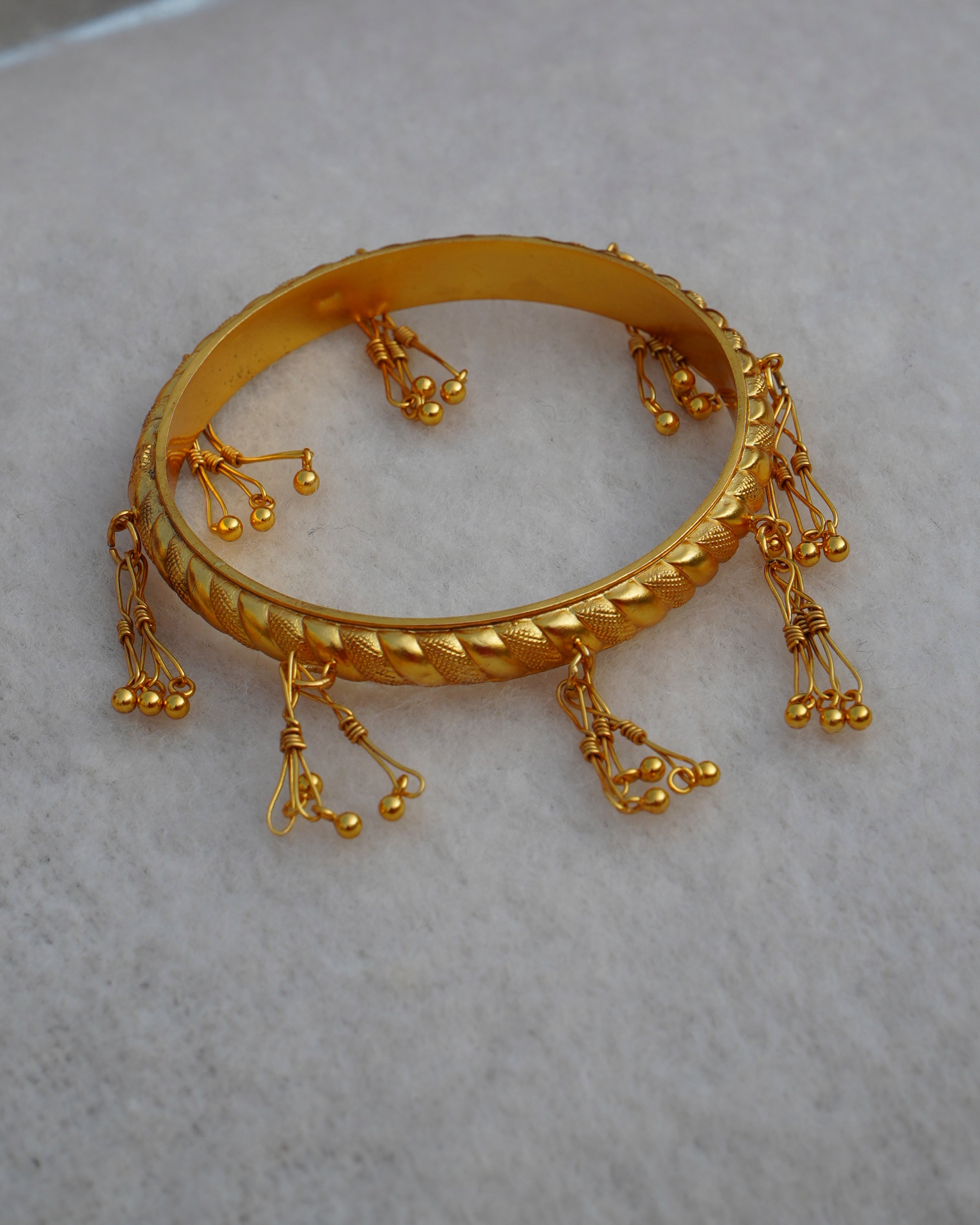 Gurchiriya bangle