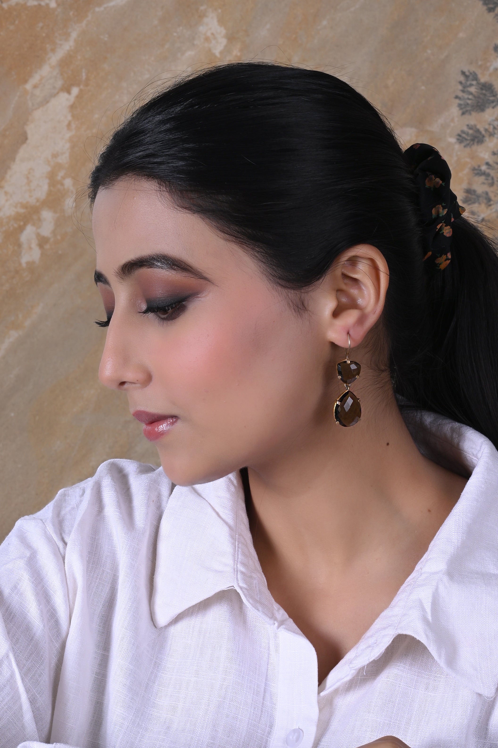 Mirza Earrings Smoky