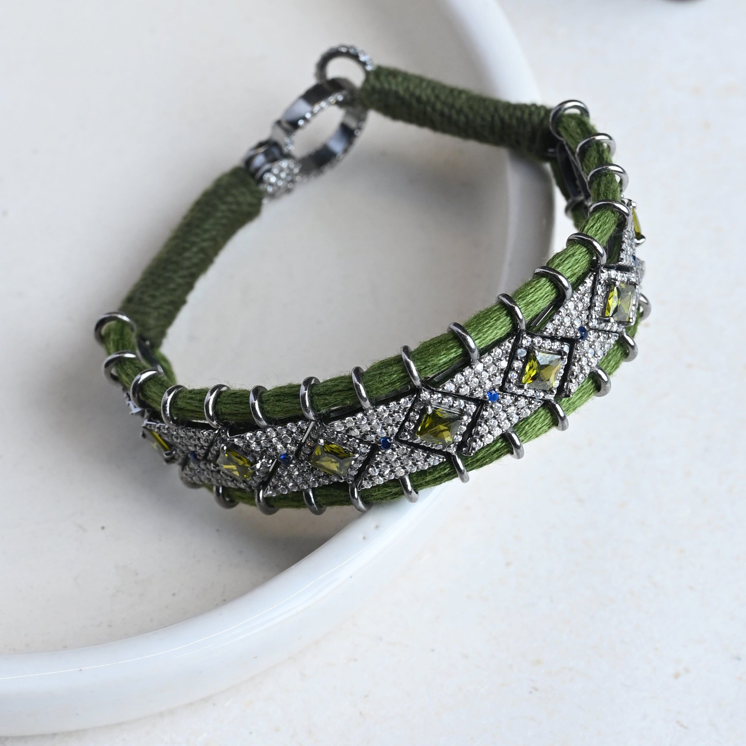Hina Green-Thread Bracelet