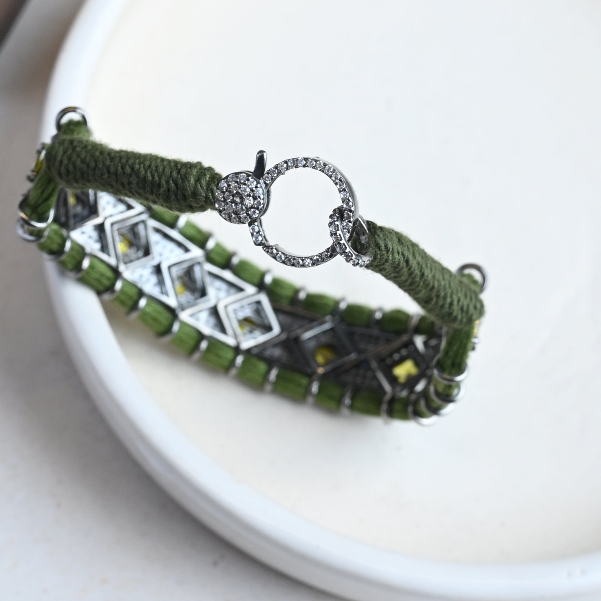 Hina Green-Thread Bracelet