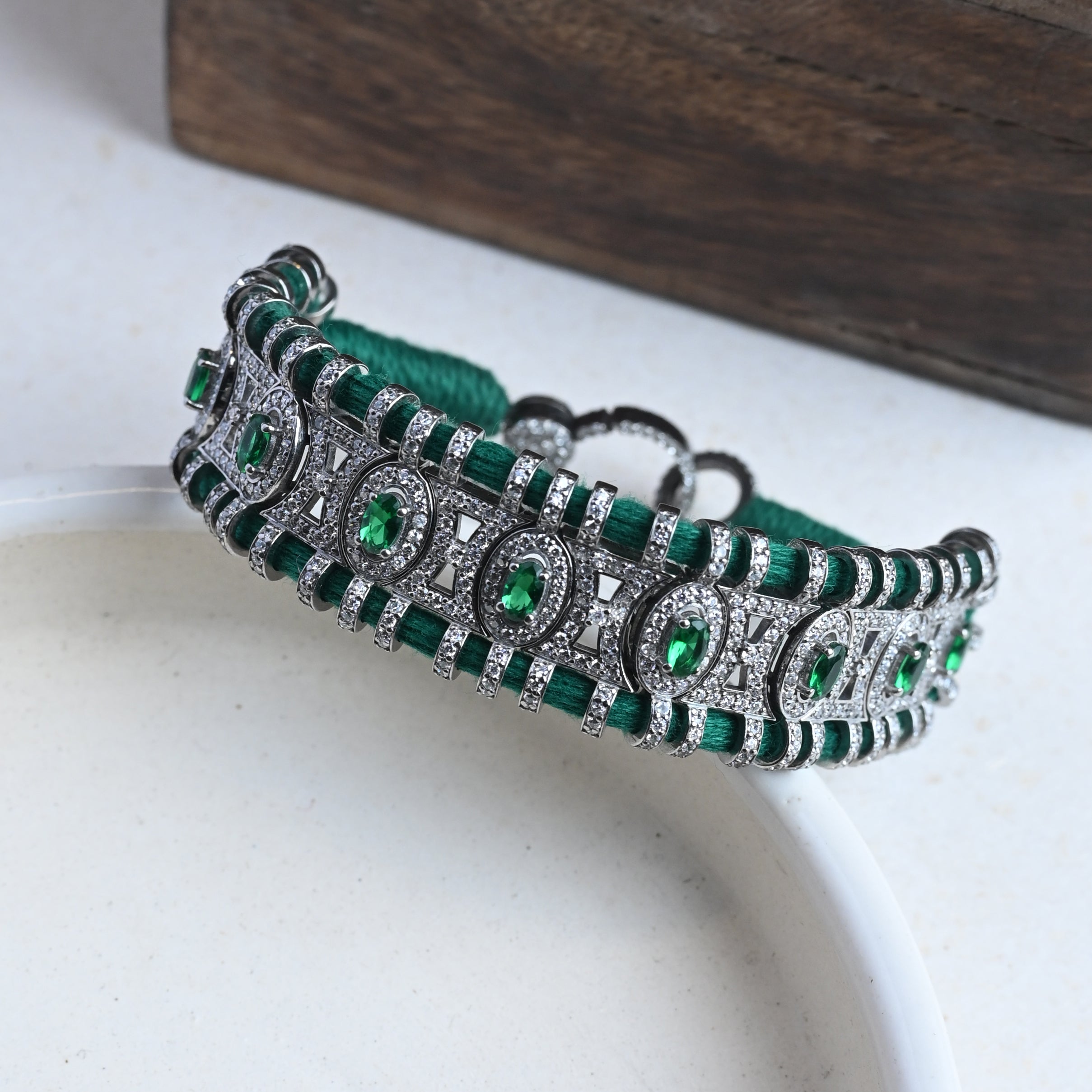 Green-Onyx Thread Bracelet