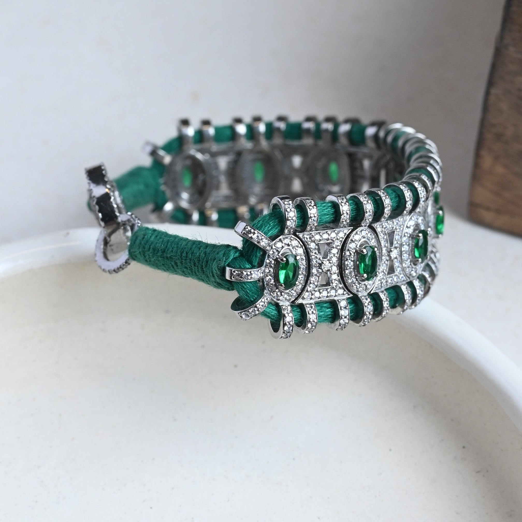 Green-Onyx Thread Bracelet