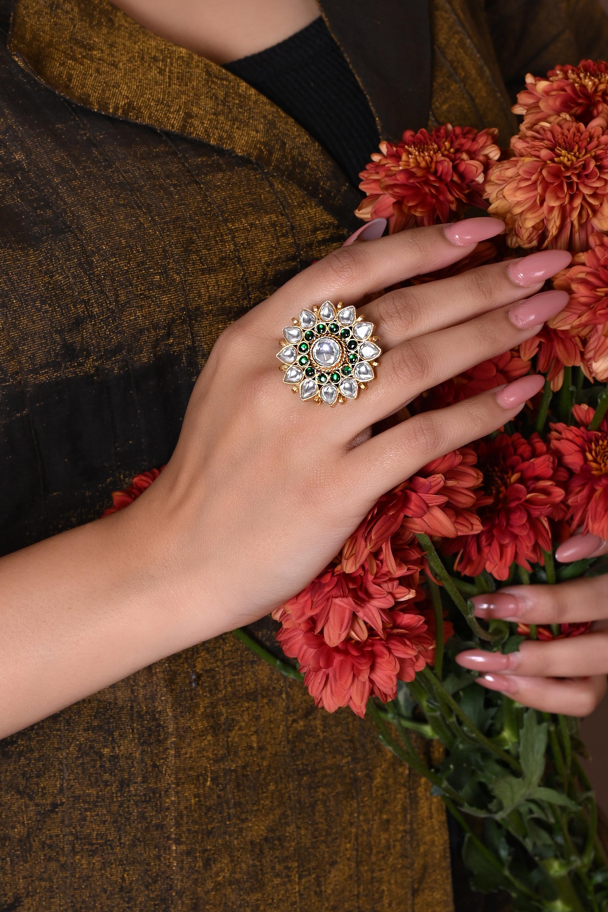 Nadia Ring