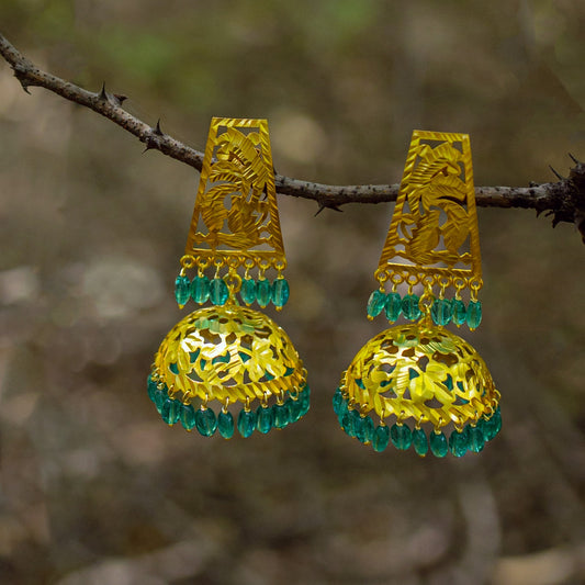 Sterling silver Patti Jhumka with 18 k gold plating
Blue chalcydony drops.