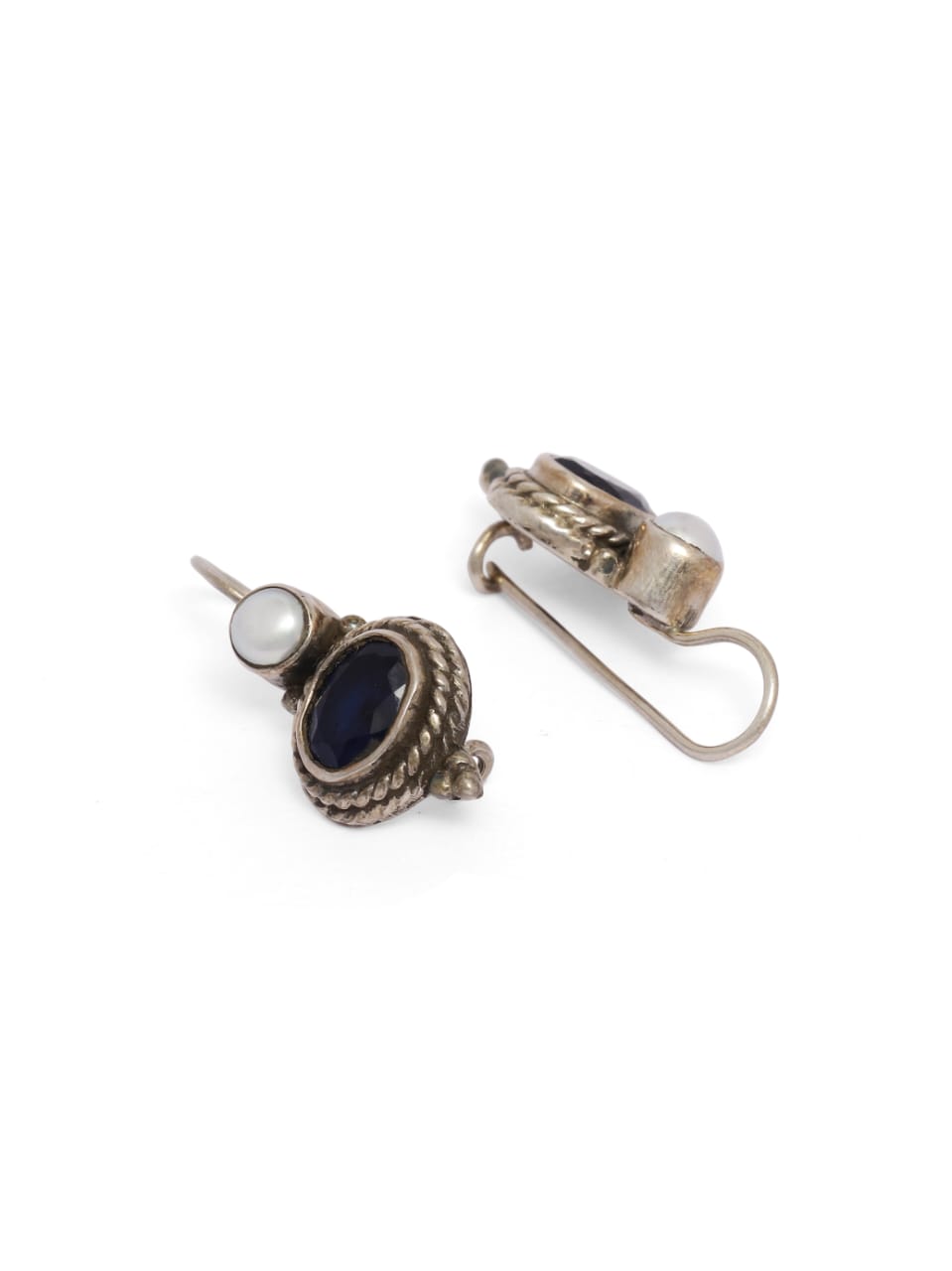 Pearl black Onyx sterling Silver earrings.