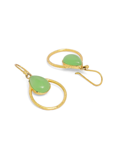 Grapes Aventurine with pearl hook earrings in Sterling Silver with micron plating.