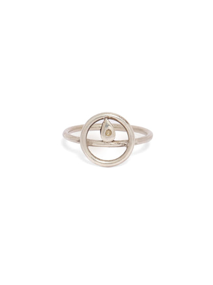 Sterling silver circle design ring.