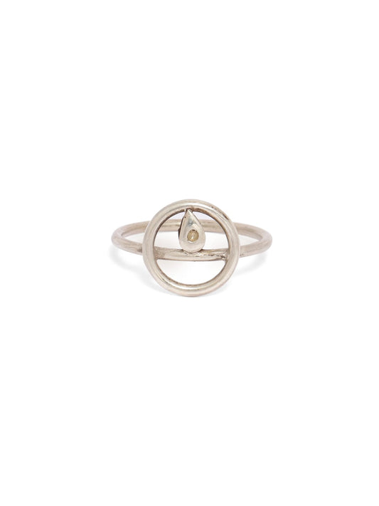 Sterling silver circle design ring.