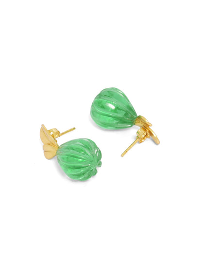 Sterling Silver 18k Gold plated
Carved green drop studs/earrings.