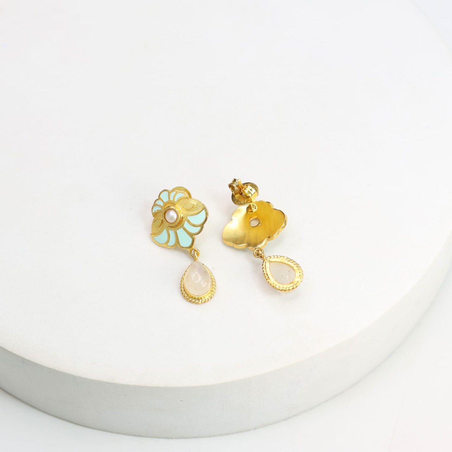 Sterling Silver Gold plated
Pastel colour Enamel with Rose Quartz Trendy earrings.