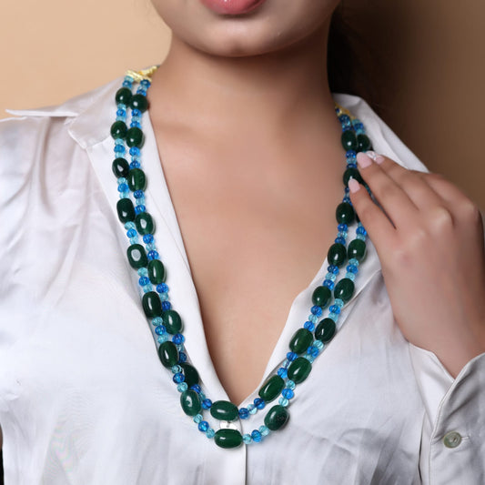 Green Onyx and blue Chalcy layered string necklace in thread sarafa closure.
Length: 20-24 inches