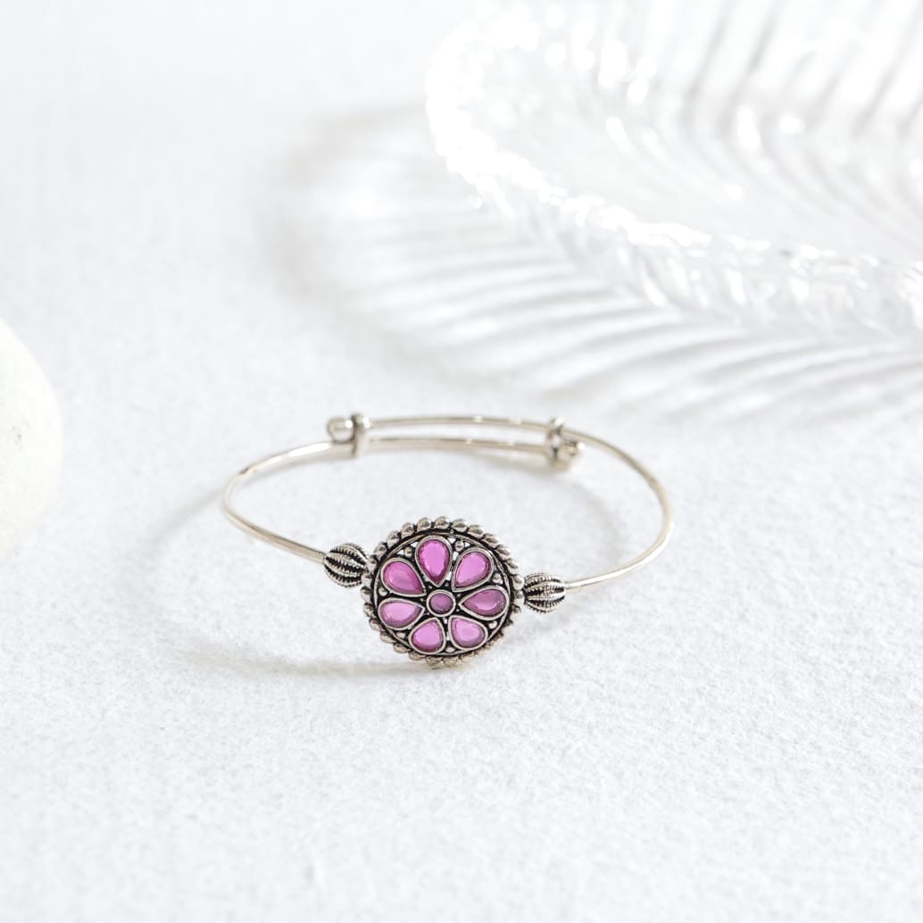 Gul bracelet in 92.5 Sterling Silver, handcrafted in Jadau Red Quartz in antique finish.