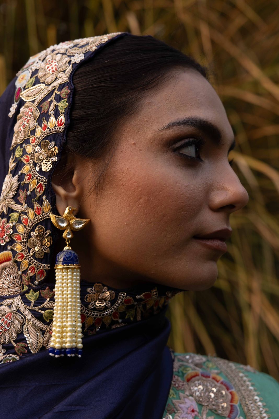 Baaz stone jhumka