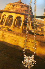 Load image into Gallery viewer, Pearl necklace
