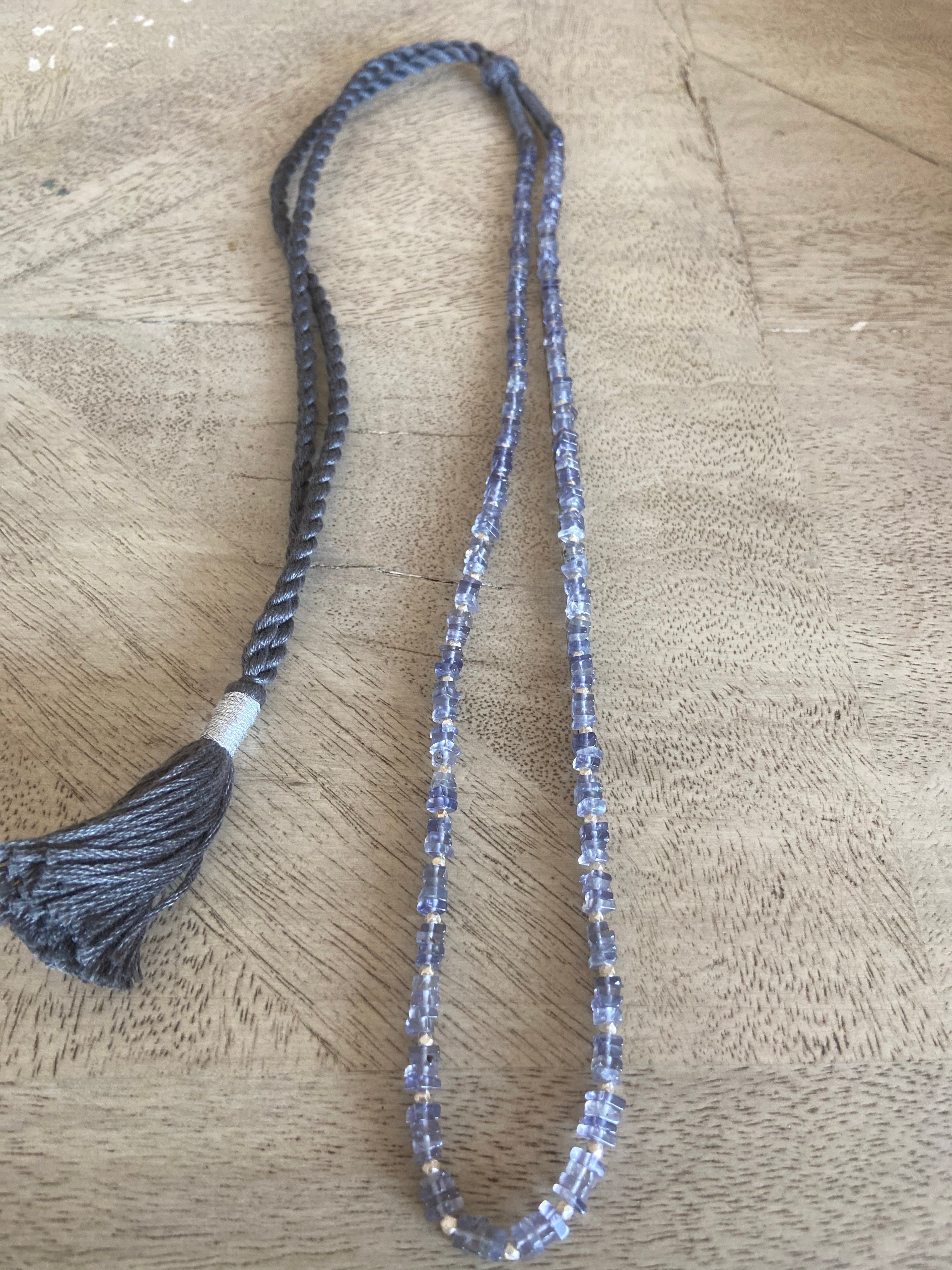 Iolite string