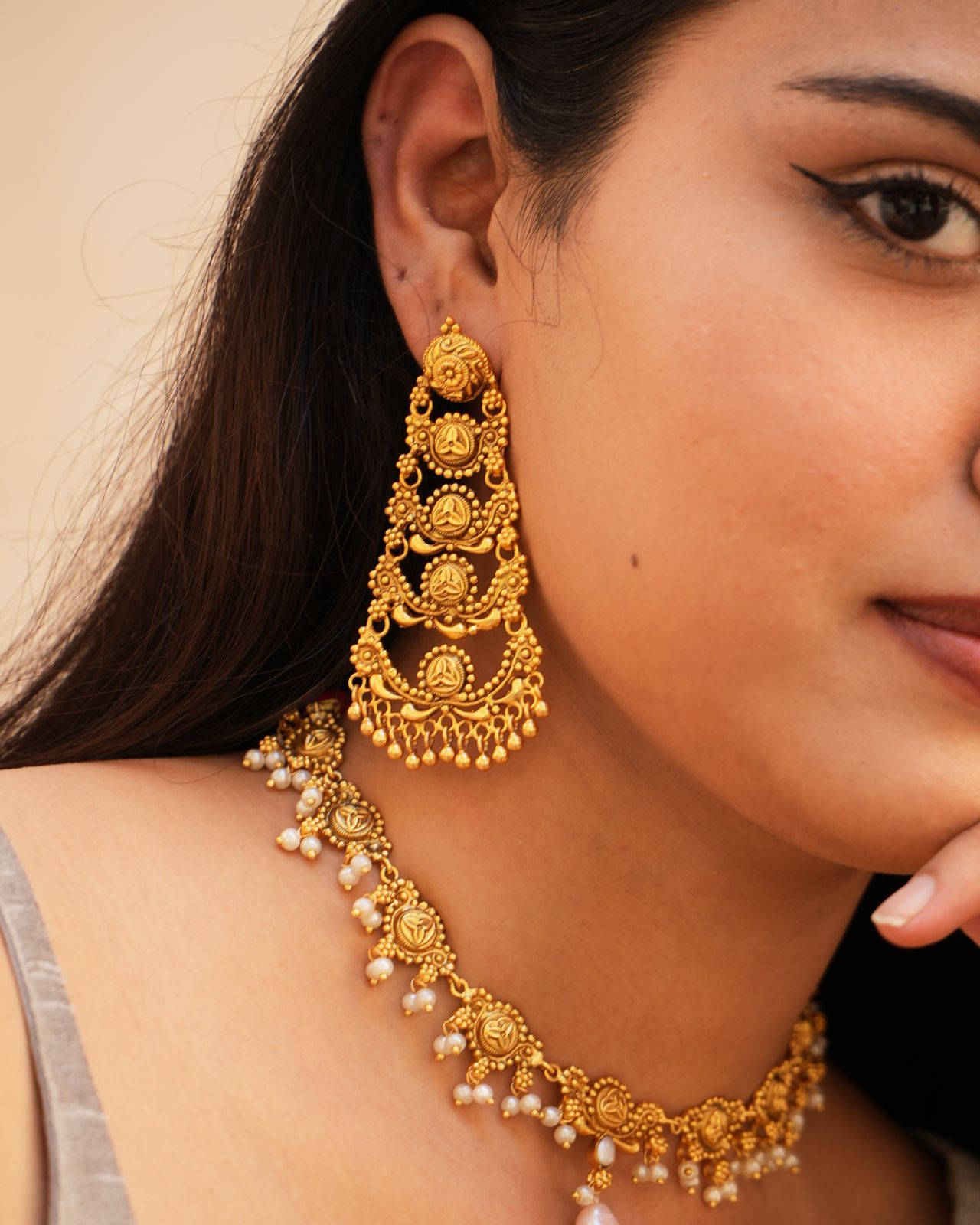 Chamak Chand Bali Earrings