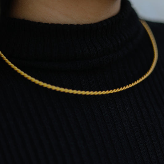 Twister Gold Plated choker necklace