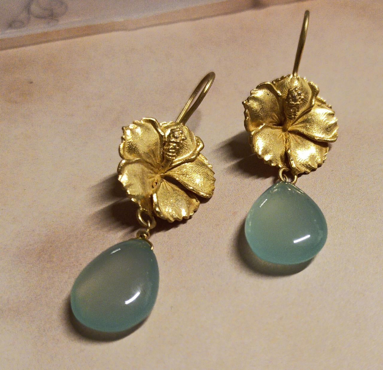 Flower drop earrings