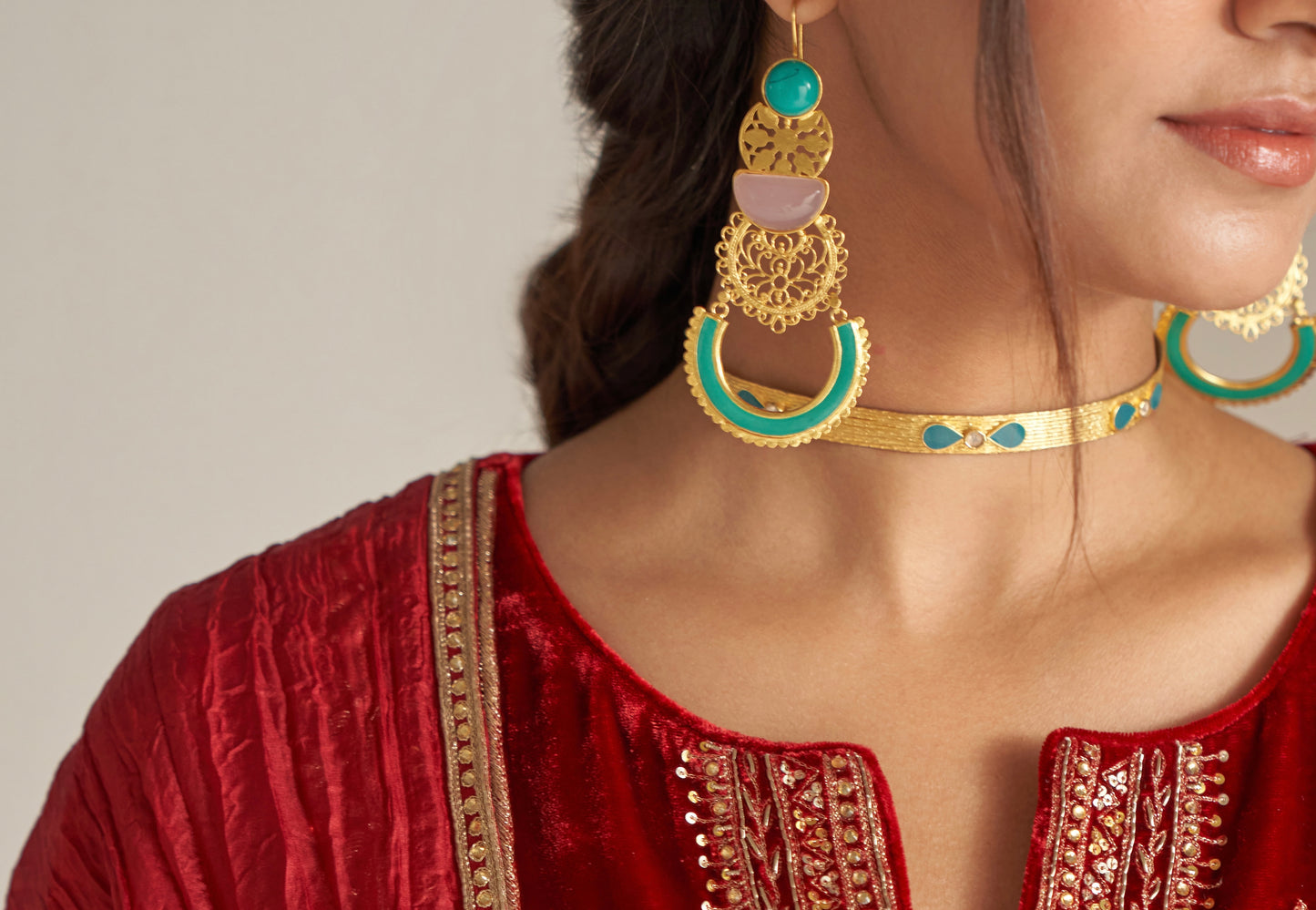 Jaali jadau chand hoops