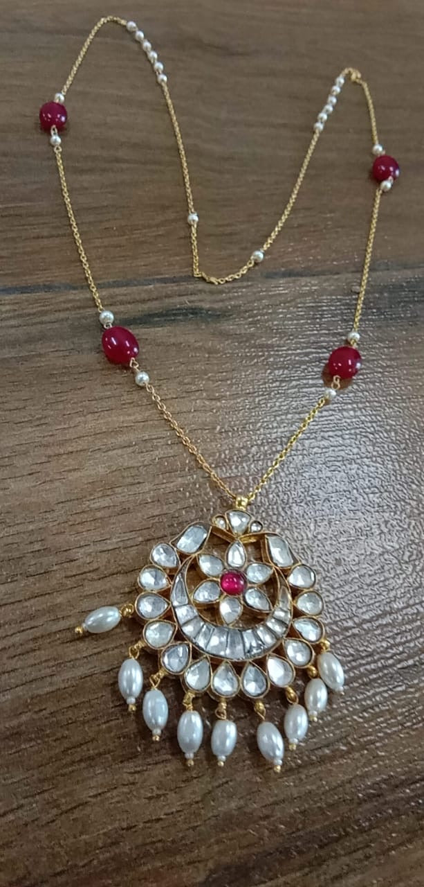 Jadau pendent with chain gold plated