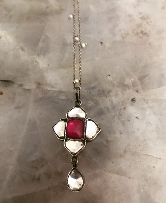 Silver jadau red quartz pendent chain